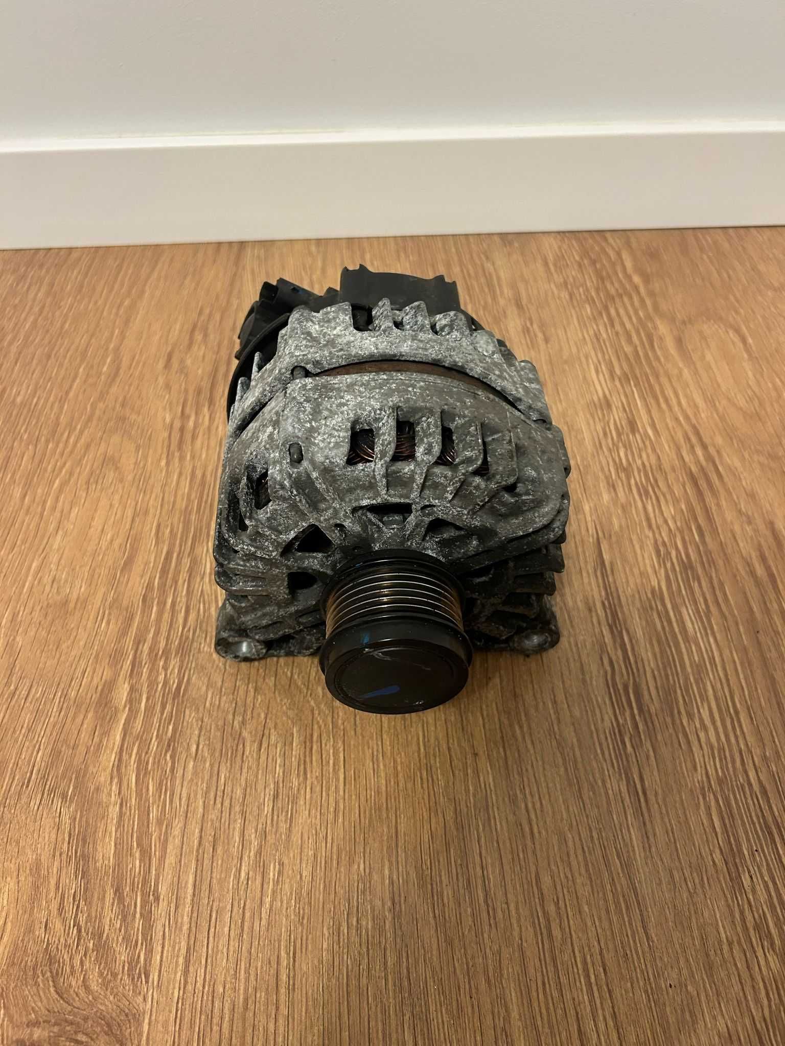 Alternator 1.6 BlueHDI Peugeot Citroen C4 Picasso II 98105.25380