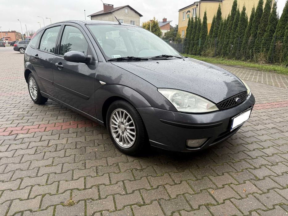 Ford Focus 1.8 b 04r nowe opony bardzo dobrze jeździ pewna benzyna