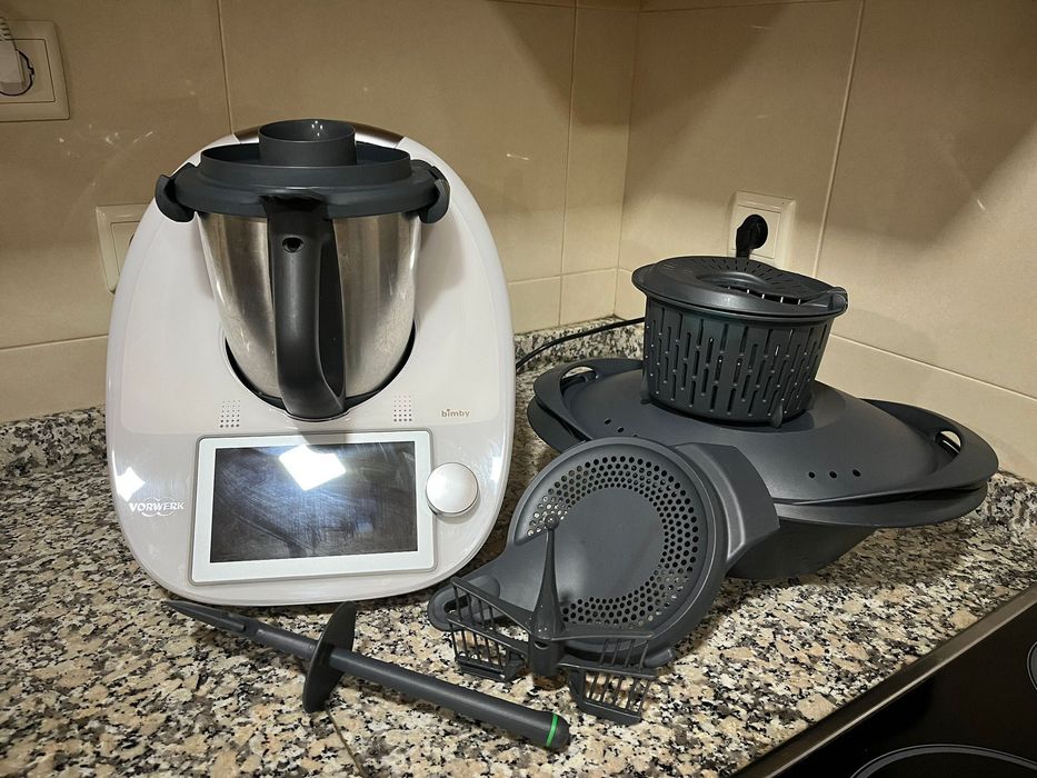 Bimby TM6 — com descascador e mandolina!