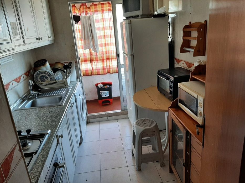 Quarto para arrendamento mensal para duas pessoas (275€) cada
