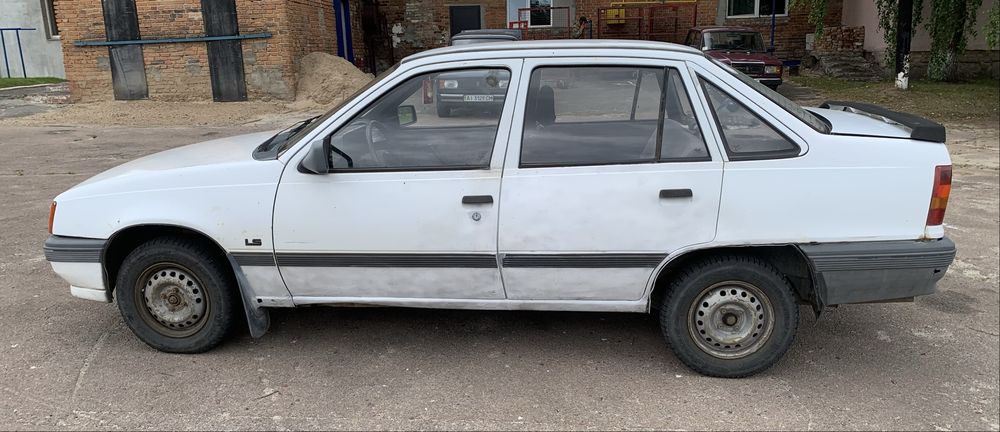 Opel kadett 1.4 газ/бенз