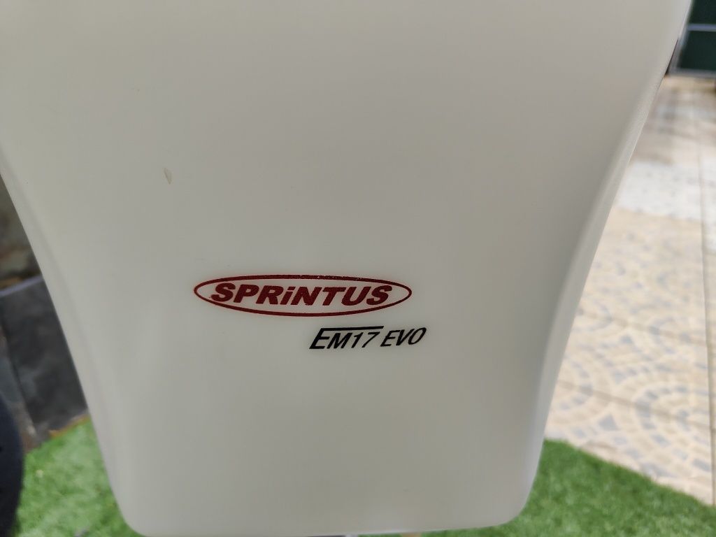 Lavadora de pavimentos monodisco EM 17 EVO – Sprintus