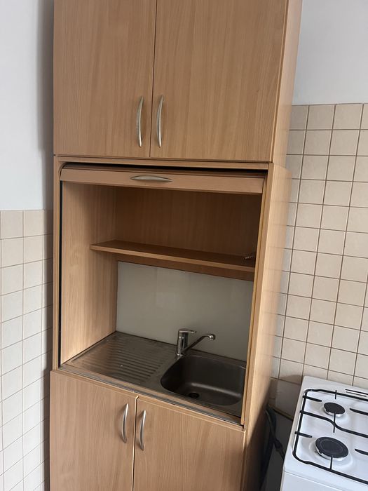 Szafa z polka i zlewem