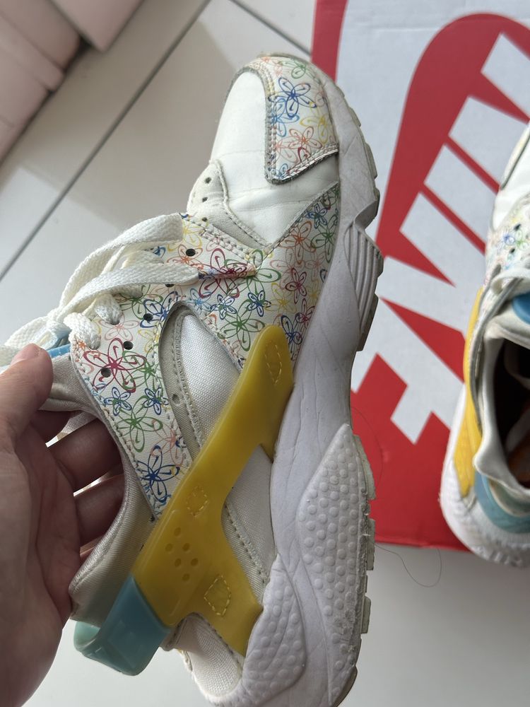 Nike Huarache 37