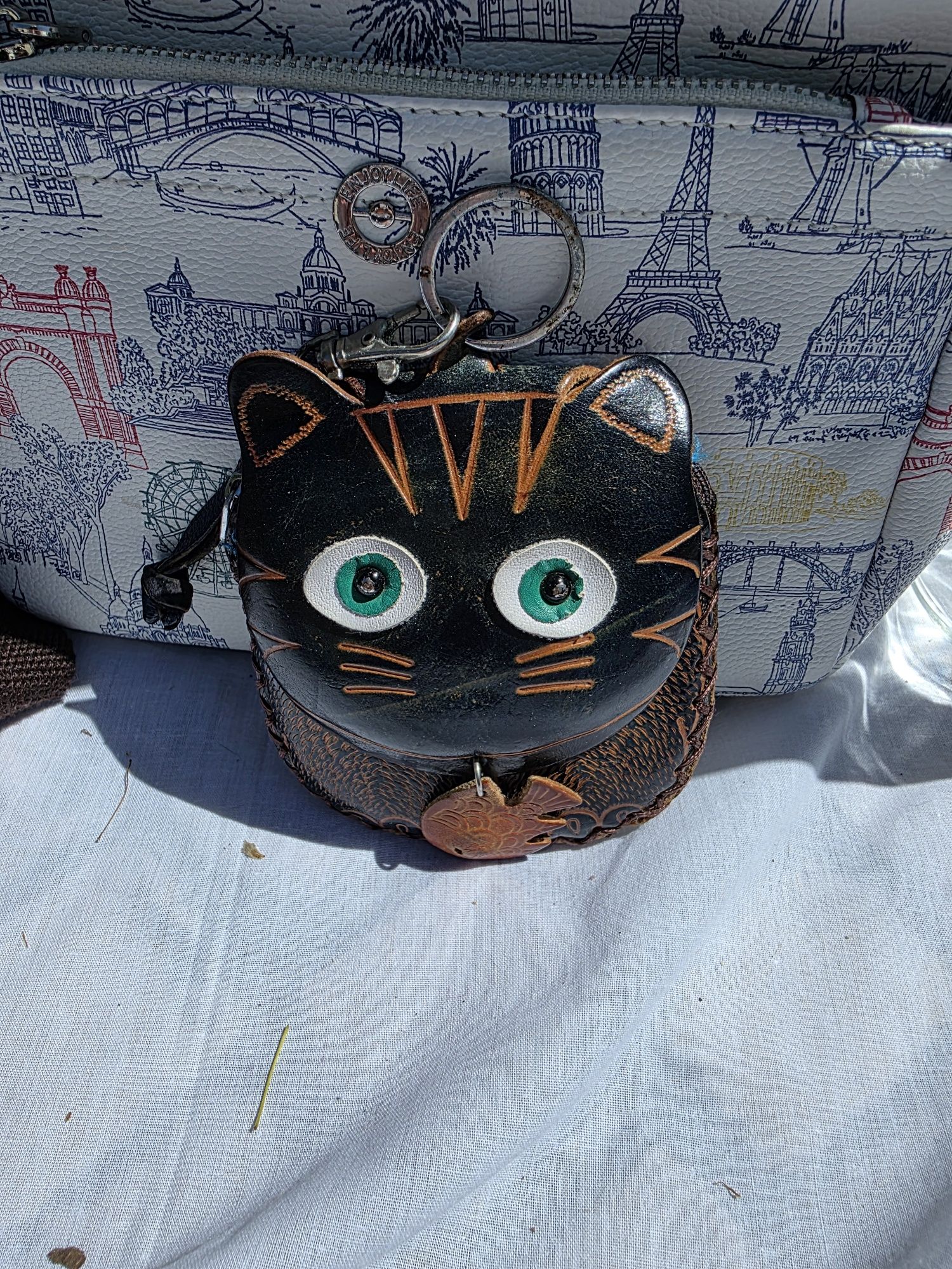 Vendo mochila praticamente como nova