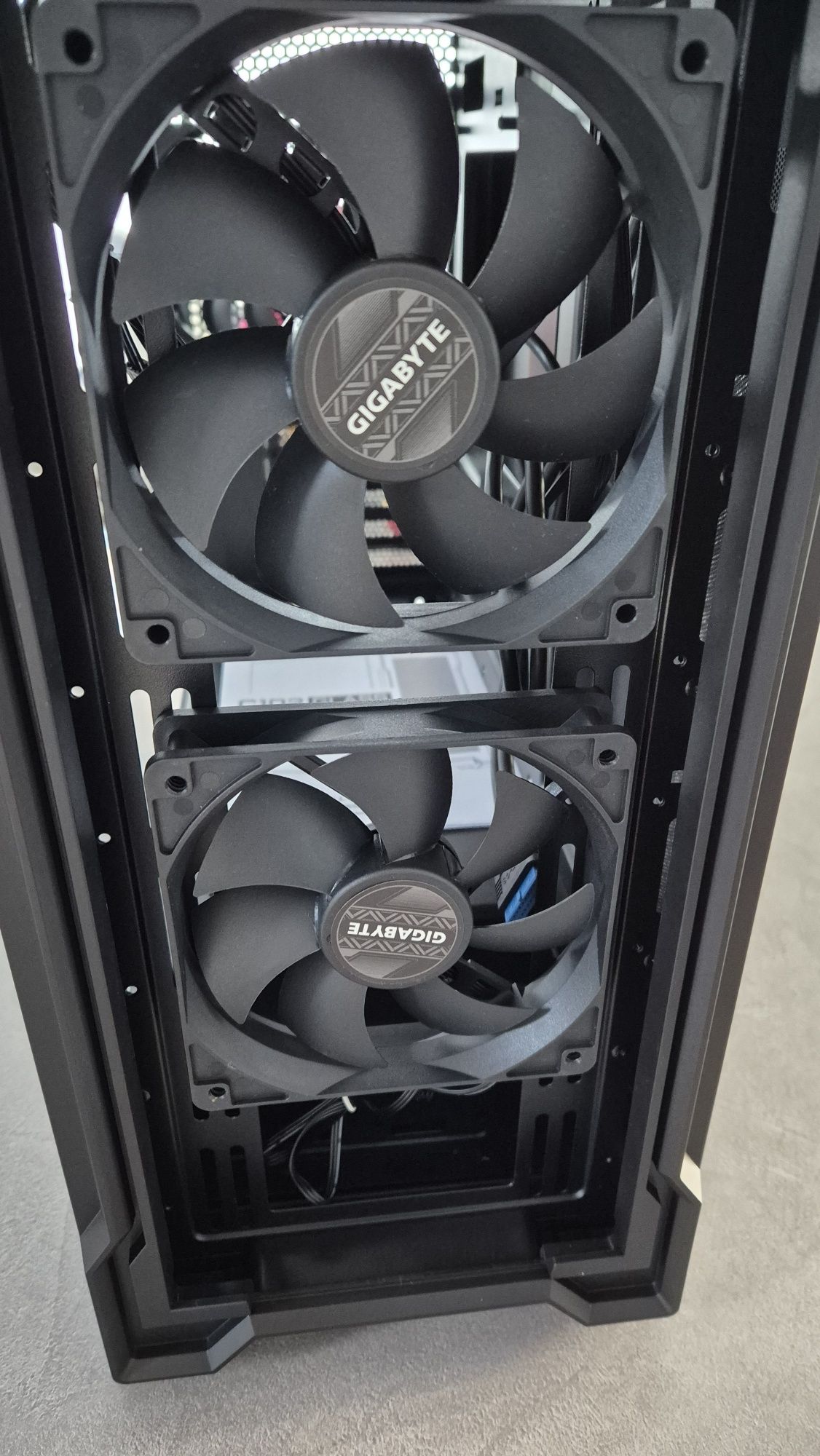 Obudowa Gigabyte microATX/Mini-ITX GB-C102G NOWA