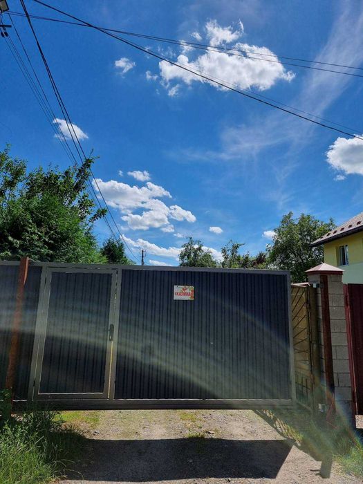 Продається 2-х поверховий будинок 10км від Львова село Липники