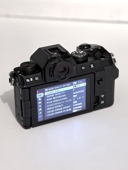 Fujifilm X-S10 18-55mm OIS, Bardzo Dobry