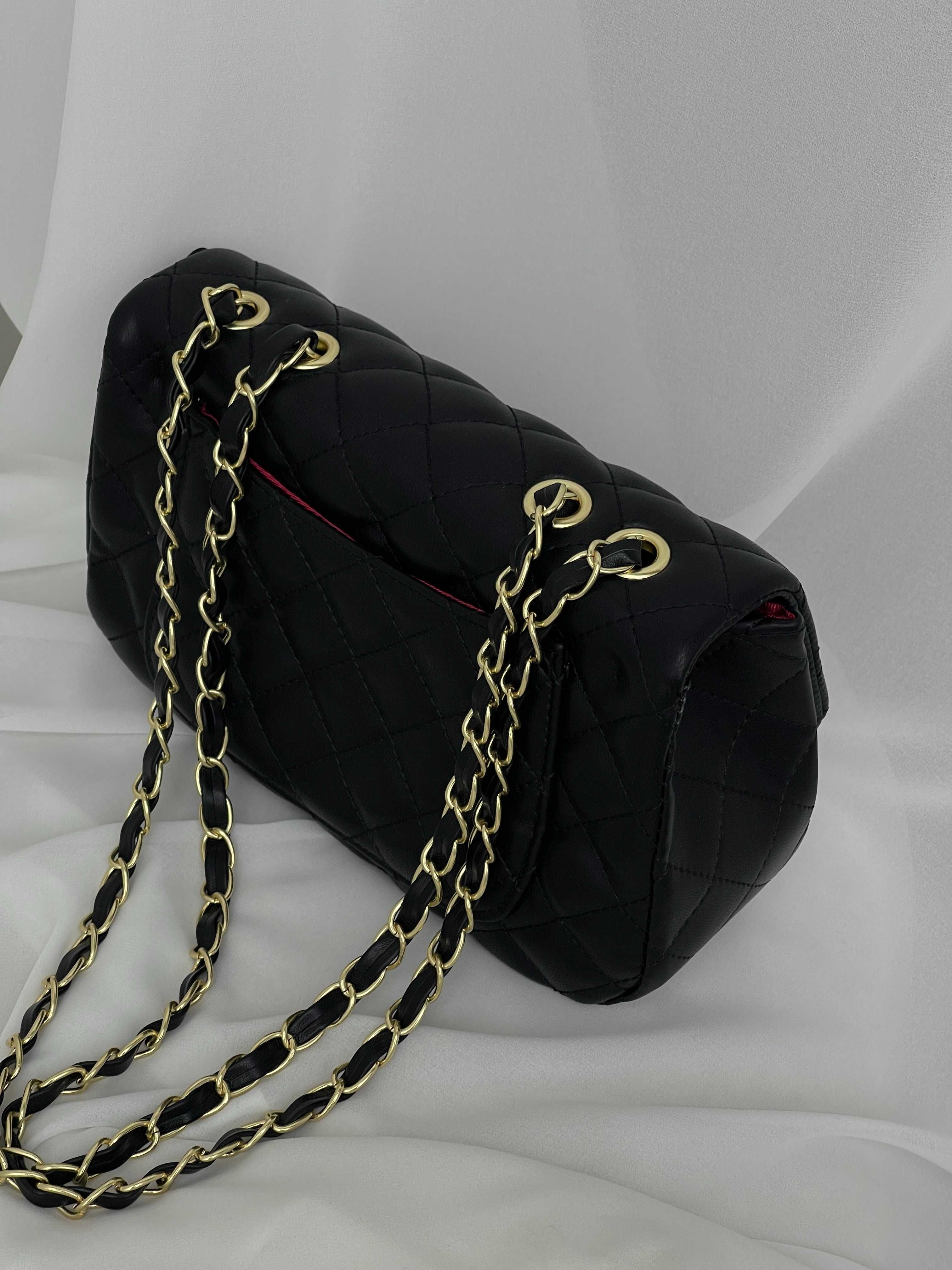 Женская сумка Chanel классическая через плече черная Шанель