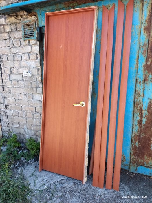 Двери межкомнатные 2,03*0,65м