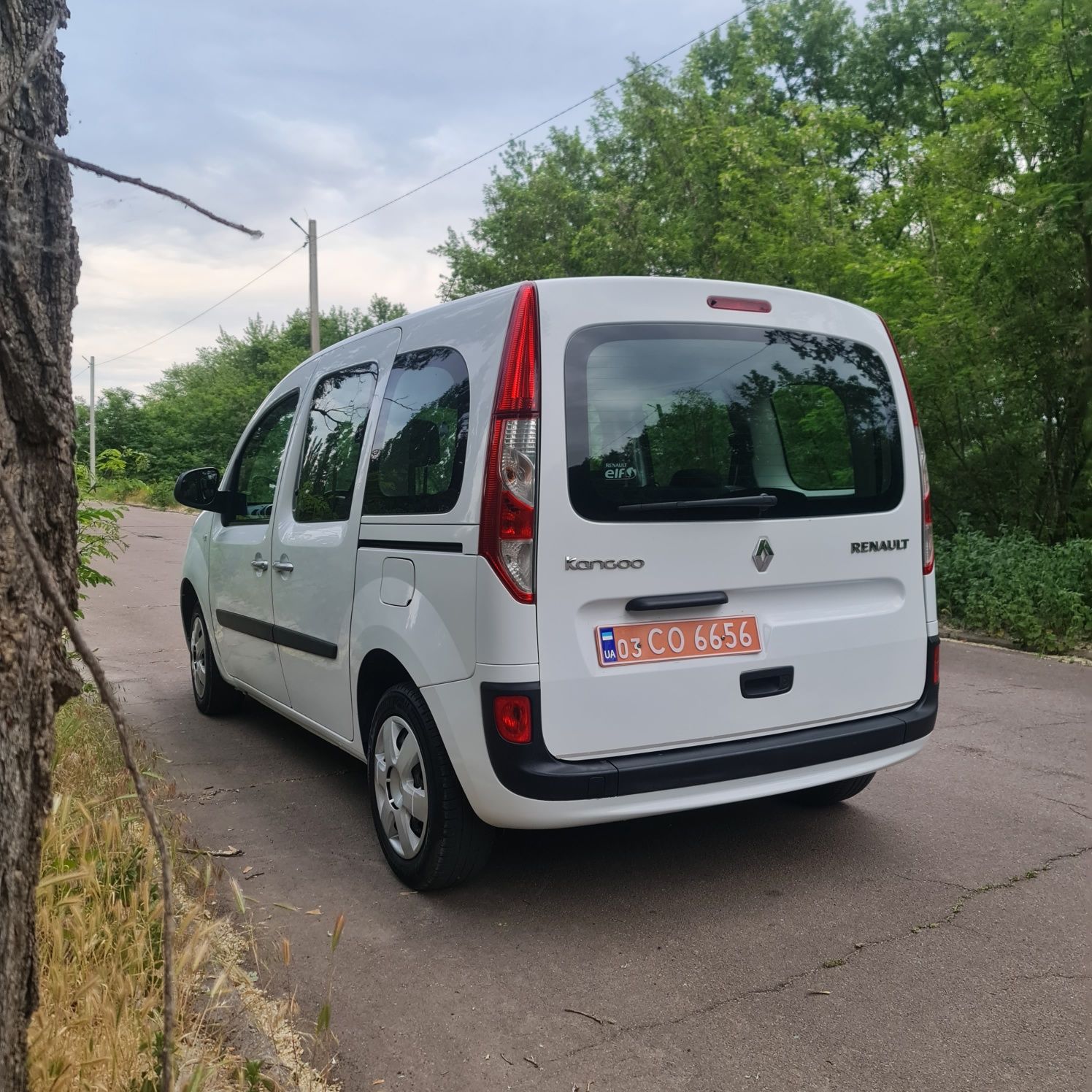 Продам Renault Kangoo Оригинальный пассажир