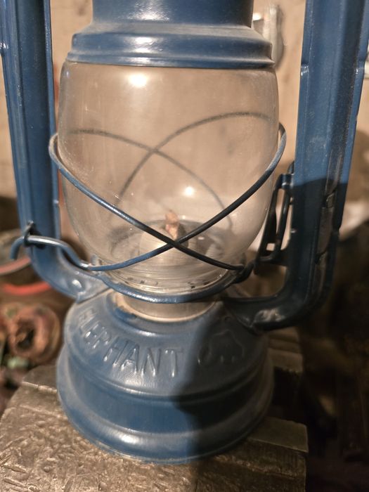 Ліхтар керосиновий