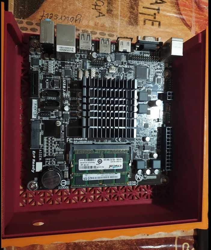 Мини ПК мини сервер для умного дома Home Assistant  Gigabyte GA-J1800