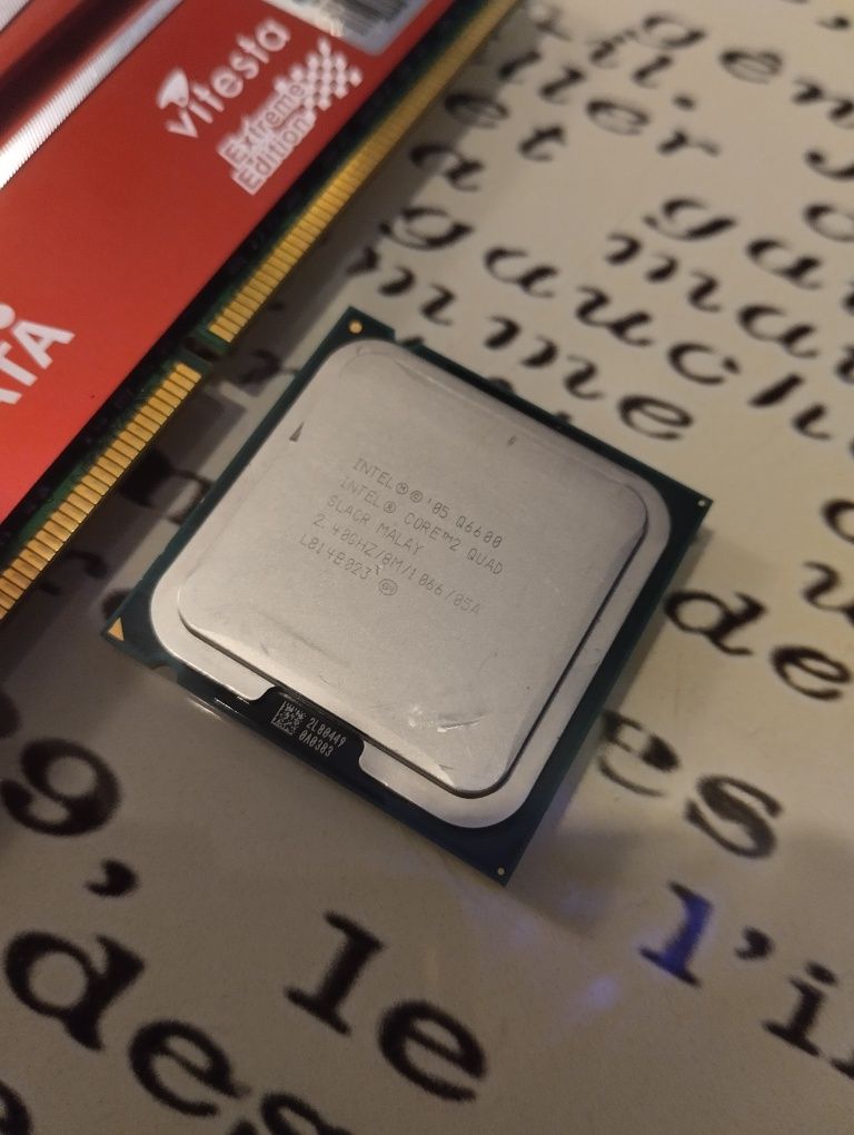 Części Retro PC a data vitesta 4gb ram + q6600 quad
