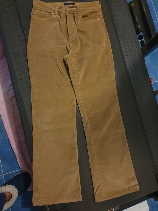 Calça de bombazine