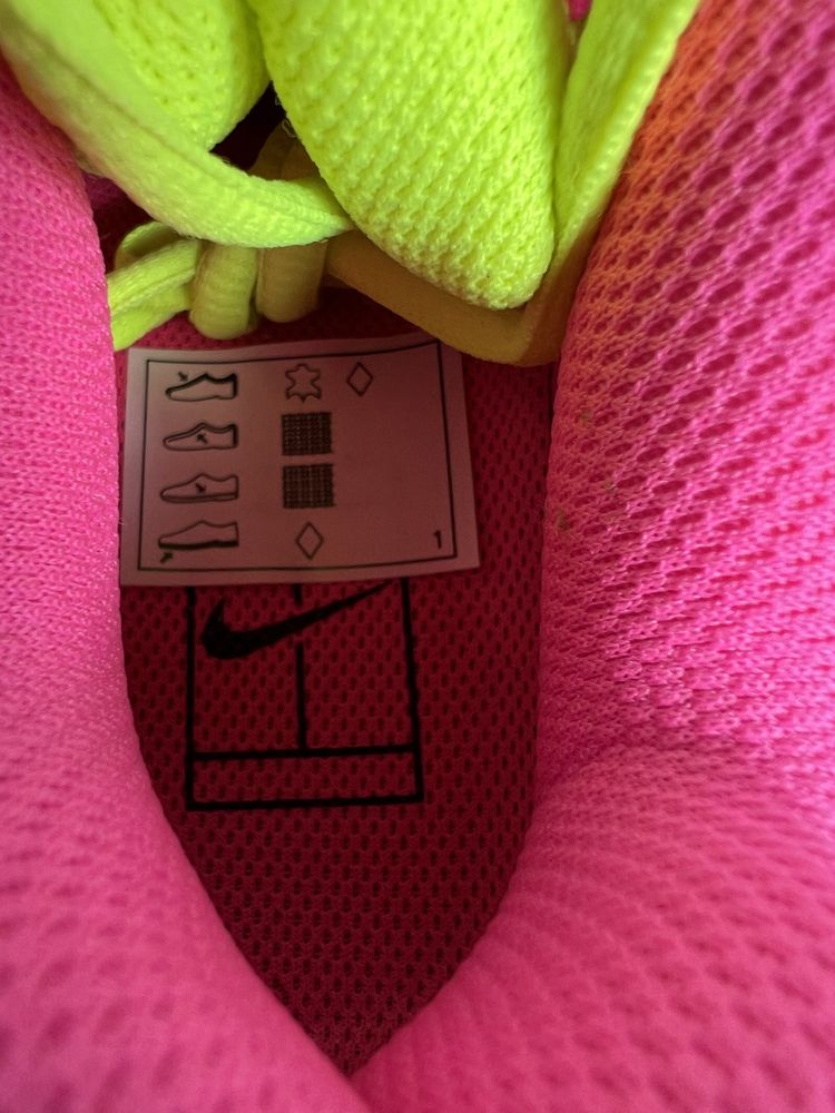 Nowe buty do tenisa Nike WMNS Air Vapor seledynowe 35,5 outlet