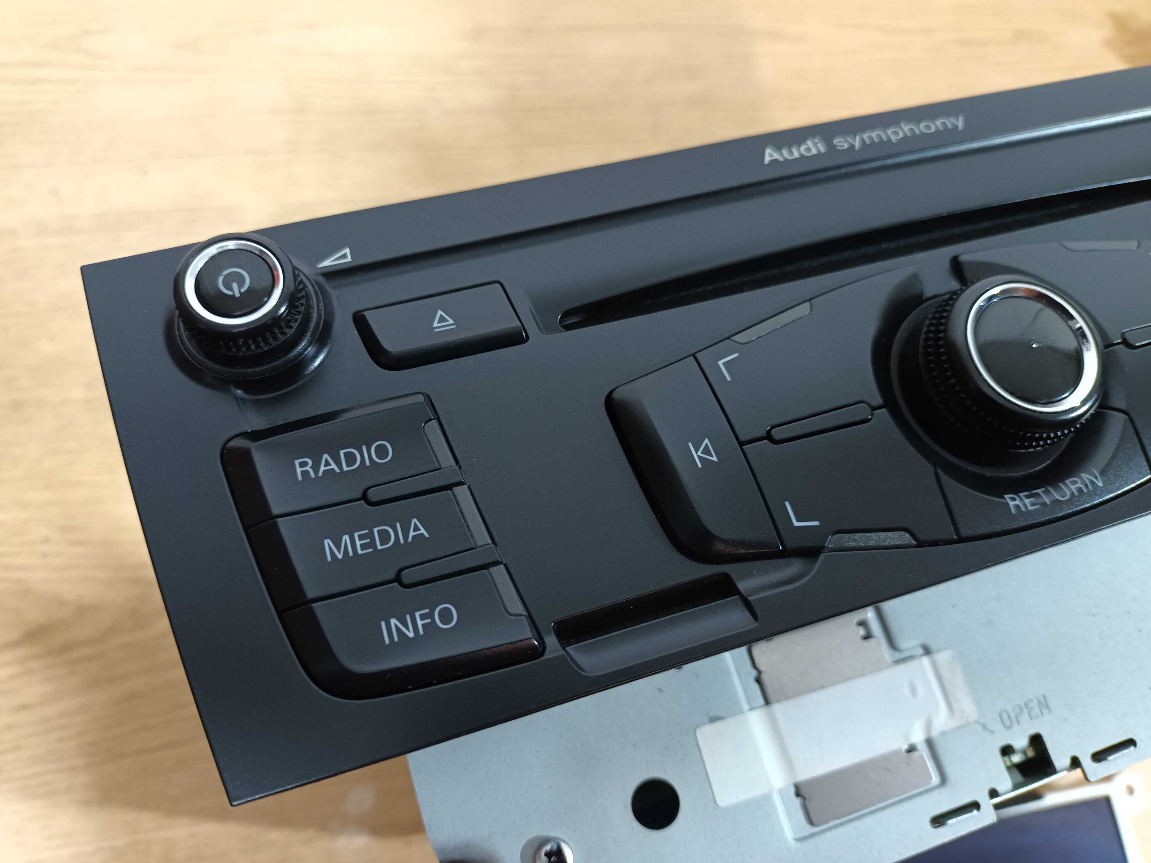 Radio CD MMI wyświetlacz monitor panel AUDI A4 B8 A5 Anglik