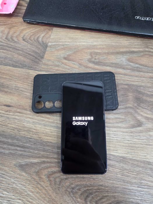 Смартфон Samsung Galaxy S23 8/128GB Phantom Black