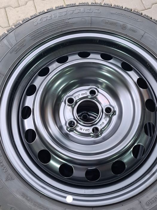 Koła zimowe  Toyota Yaris 4 Orginalne 185/65R 15