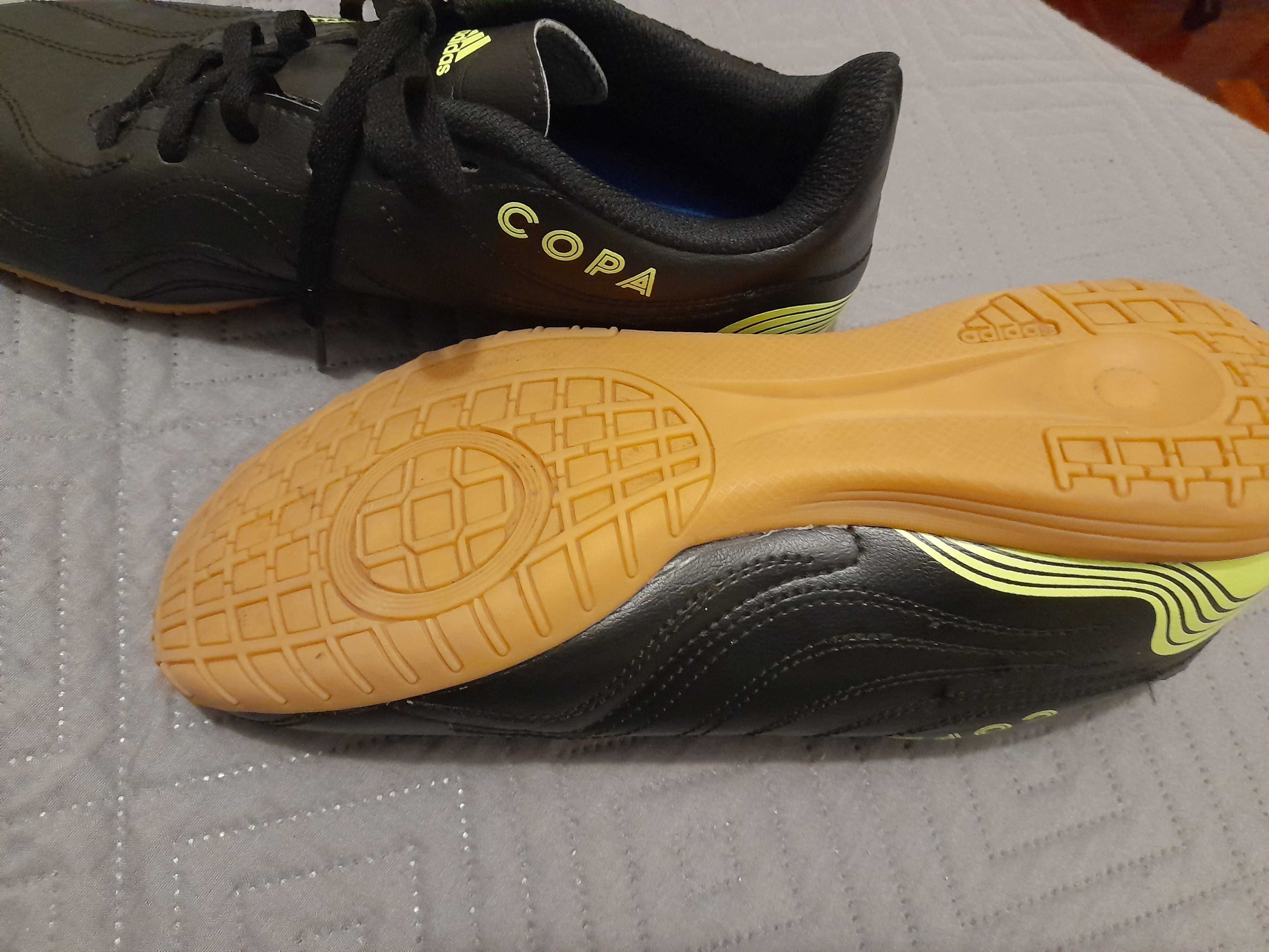 Sapatilhas Futsal "Adidas Copa" - Tamanho 39,5 - NOVAS