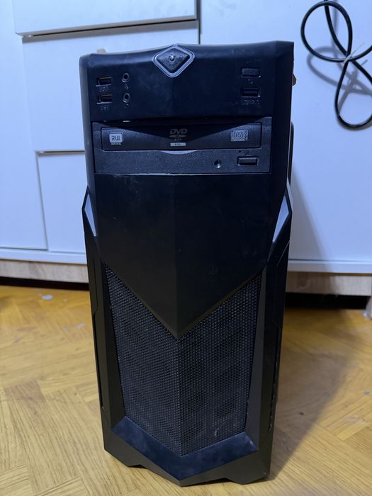 Komputer Stacjonarny Do grania Lub Nauki