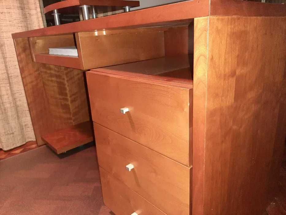 Secretária escritório