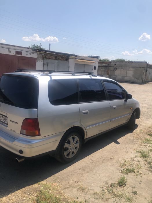 Honda shuttle 2,2 газ,бензин