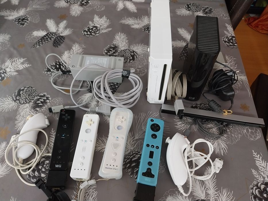 Wii desbloqueada  com vários extras,aceito propostas de trocas.