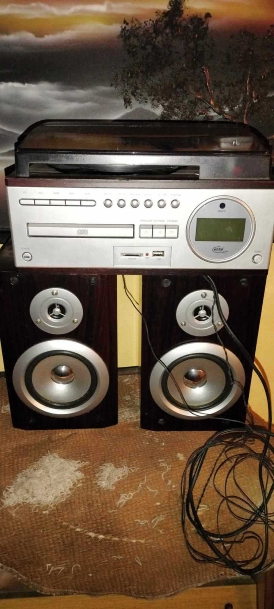 gramofon Elta z głośnikami