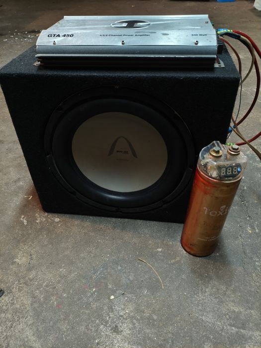 Subwoofer samochodowy wzmacniacz kondensator 1 farad