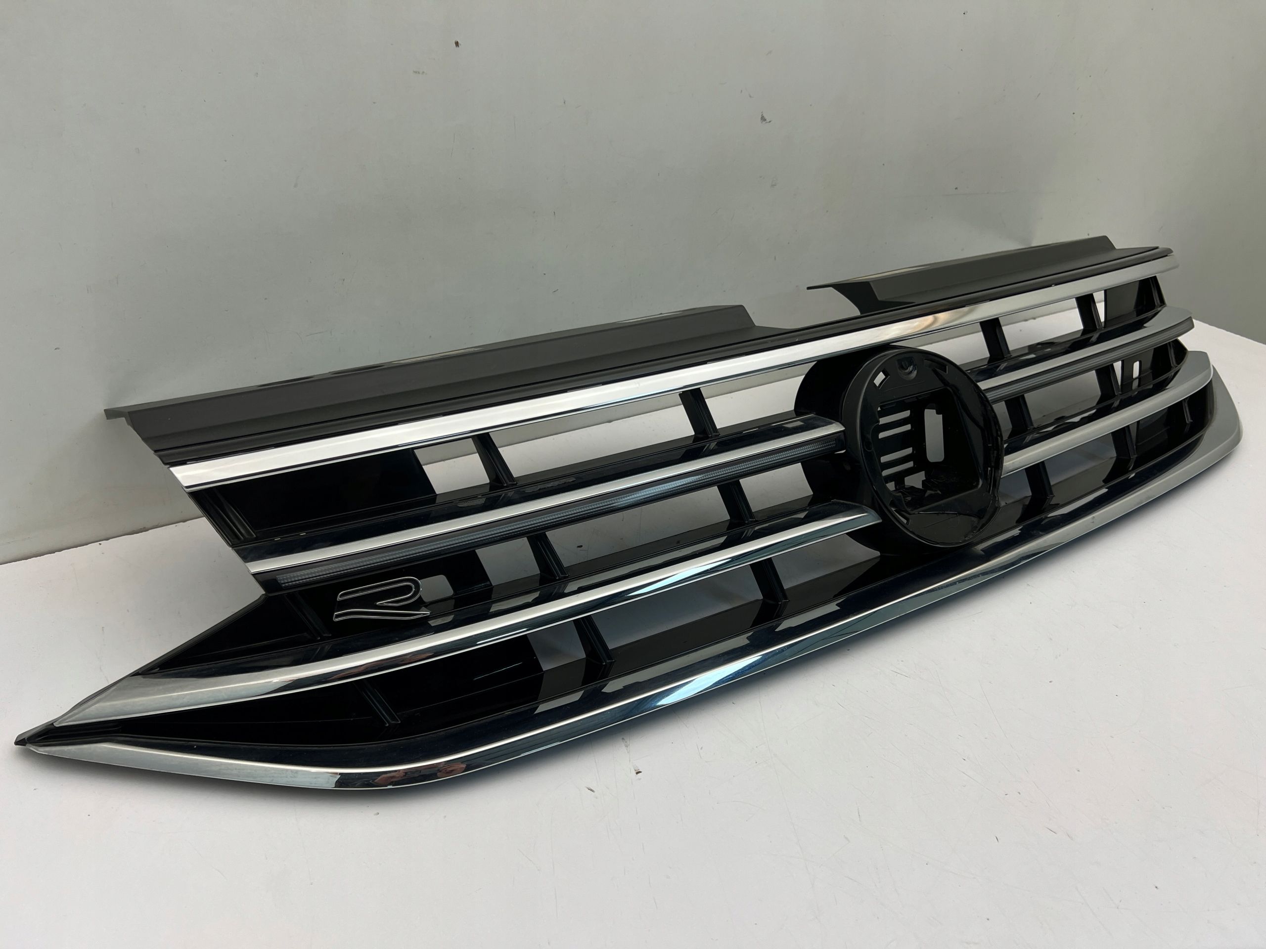 VW Tiguan II Allspace Lift r line Atrapa Grill Zderzaka Przedniego…