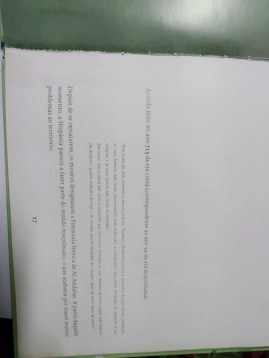 Livro "Um país à espera de nascer primeiros povos"