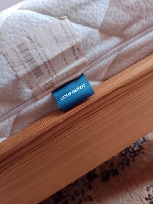 Łóżko 2-osobowe, rama z materacem, stan bardzo dobry!