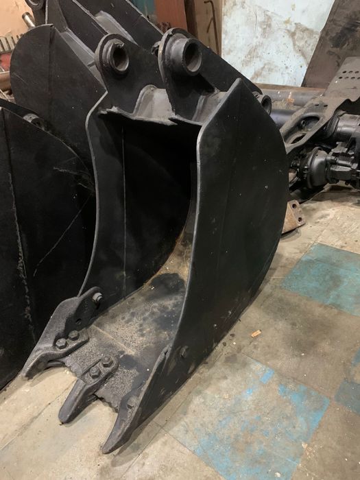 Ковші JCB відреставровані б/у 3CX