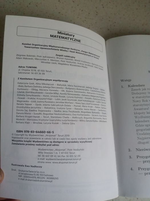 Książka niesforne kalendarze i nierównostki matematyka z kangurekiem