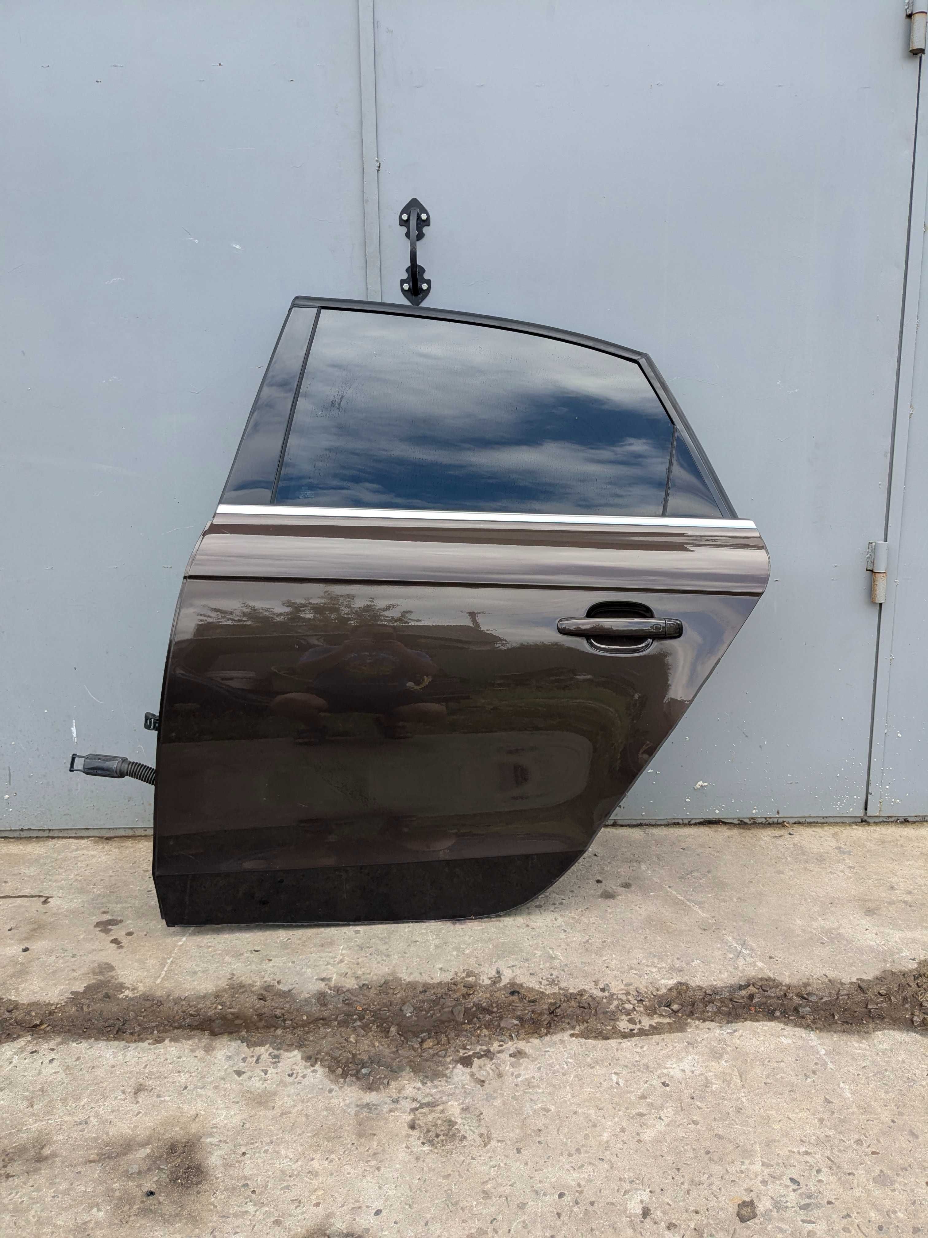 Двері Двери Audi A4 B8 Ауді А4 Б8