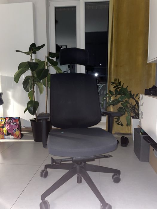 Ergonomiczny fotel biurowy Sava.