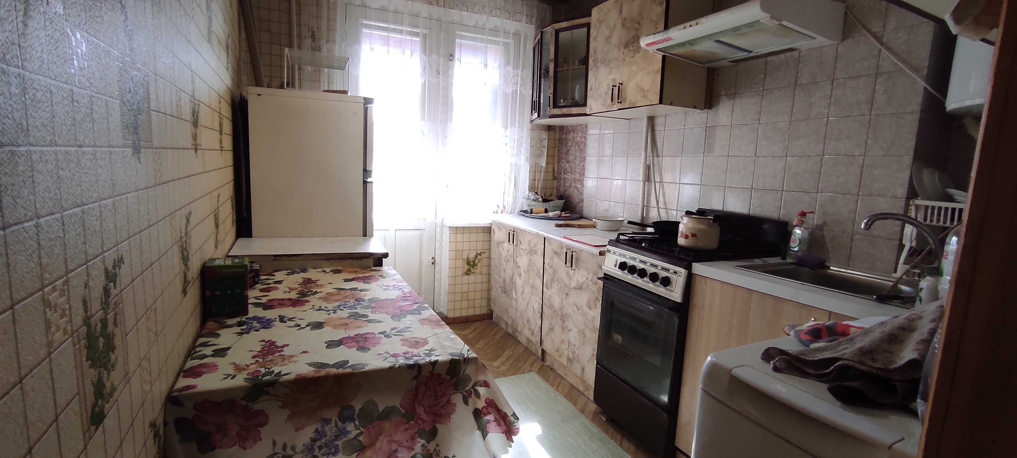 Продам 2-х комнатную квартиру с гаражем пр-кт Слобожанский