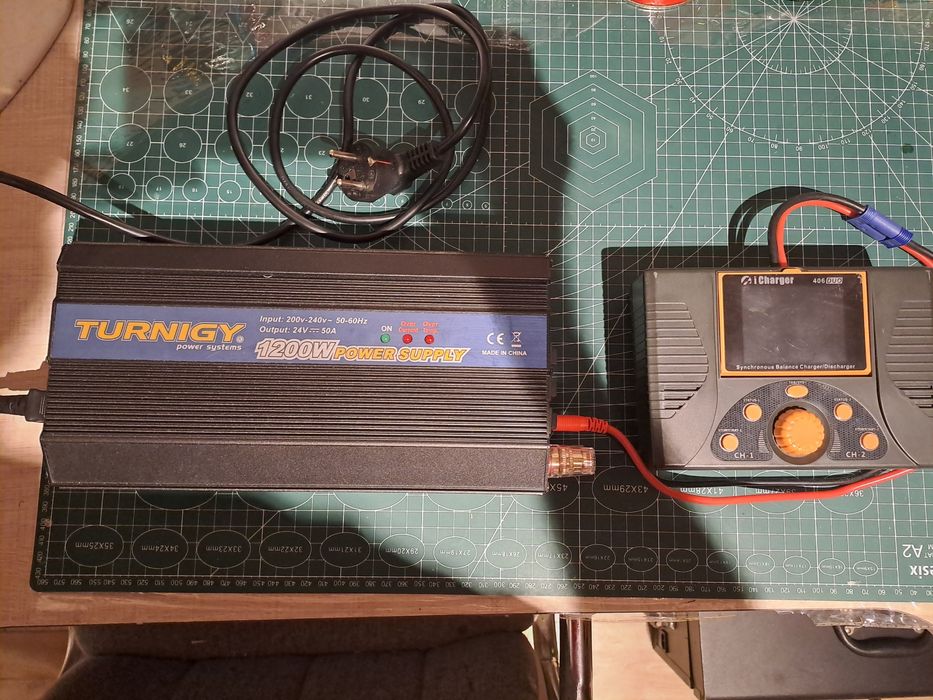 Ladowarka modelarska charger 406 duo