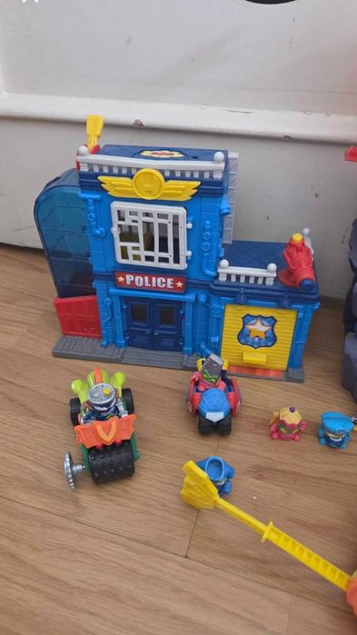 Vendo brinquedos dos superzings como novos