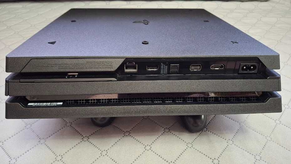 PlayStation 4 PRO 1 tb