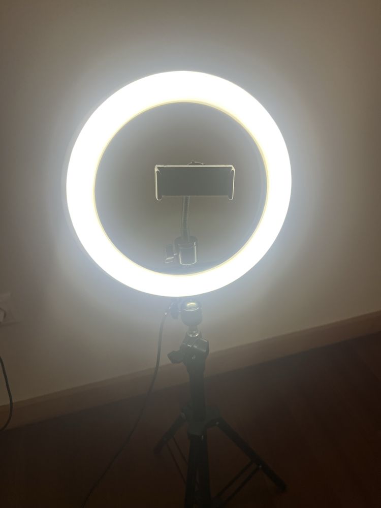 Luz Circular Led - Com Tripé e suporte telemovel