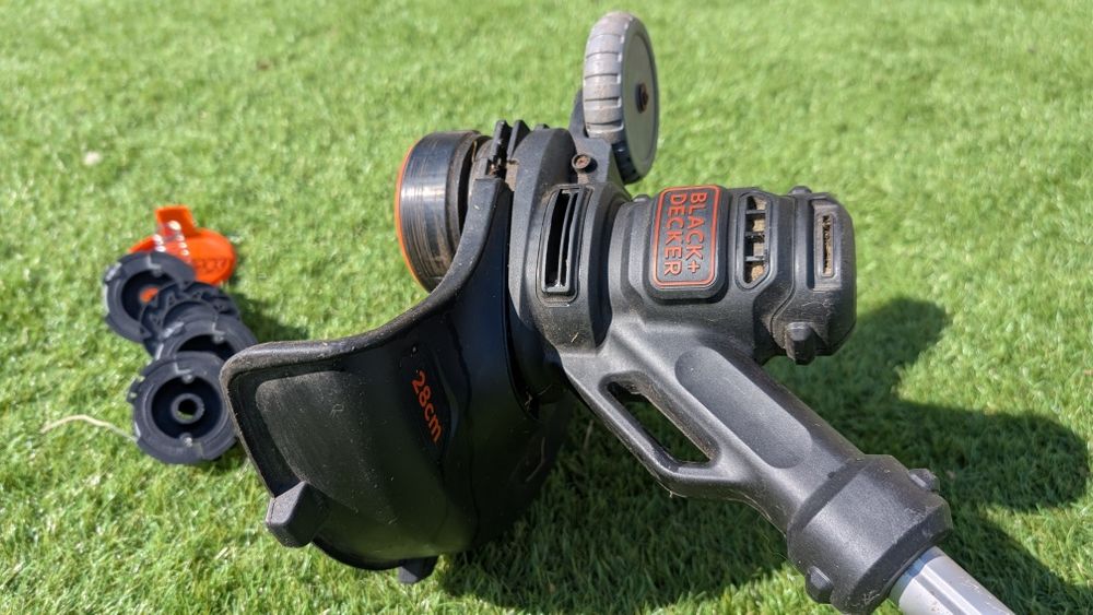 Roçadora Black n Decker