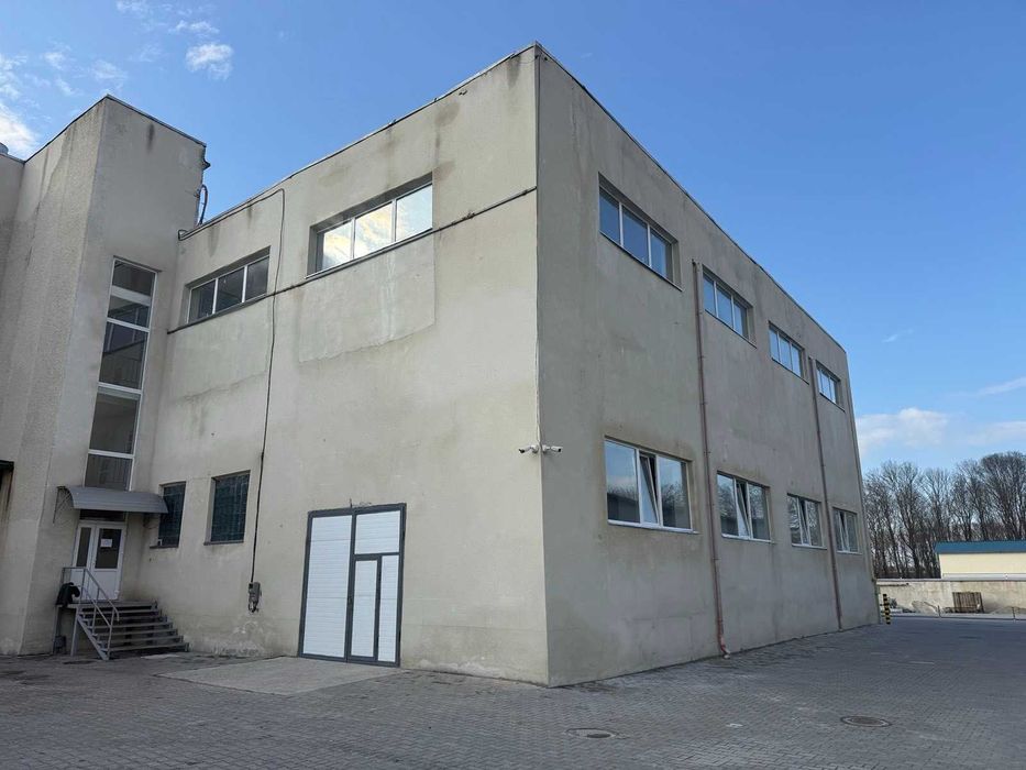 Світле виробниче приміщення з новим ремонтом очікує на свого орендаря