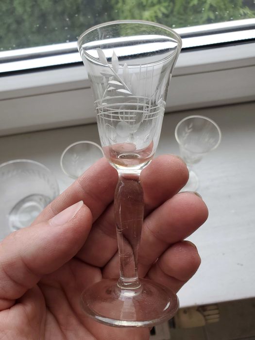 Przedwojenne kryształy w idealnym stanie