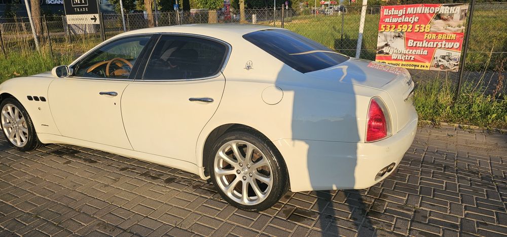 Quattroporte 4.2 F1 Japonia oryginał 100% bezwypadek jak nowe