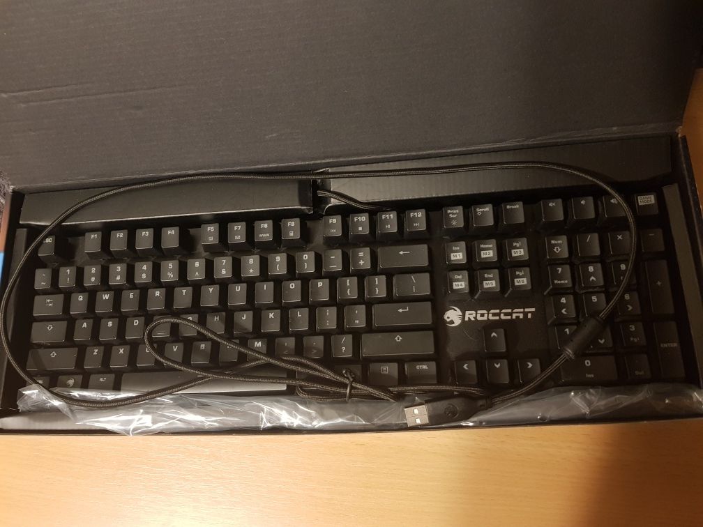 Klawiatura Roccat Suora Mechaniczna Gamingowa