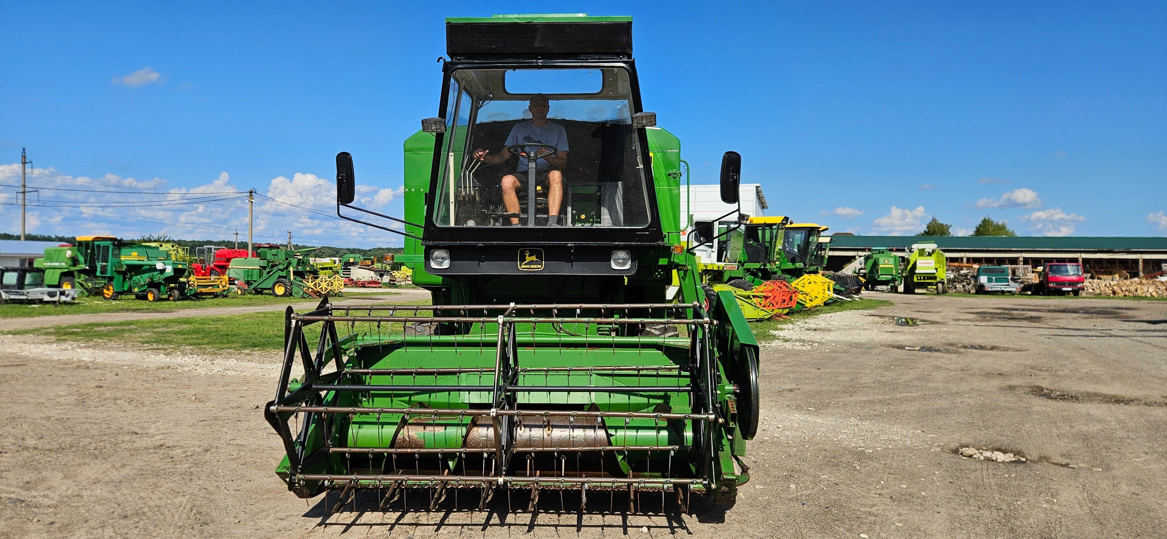 Комбайн зернозбиральний John Deere 1042 2.6m