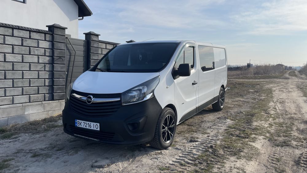 Опель Віваро Трафік довга база