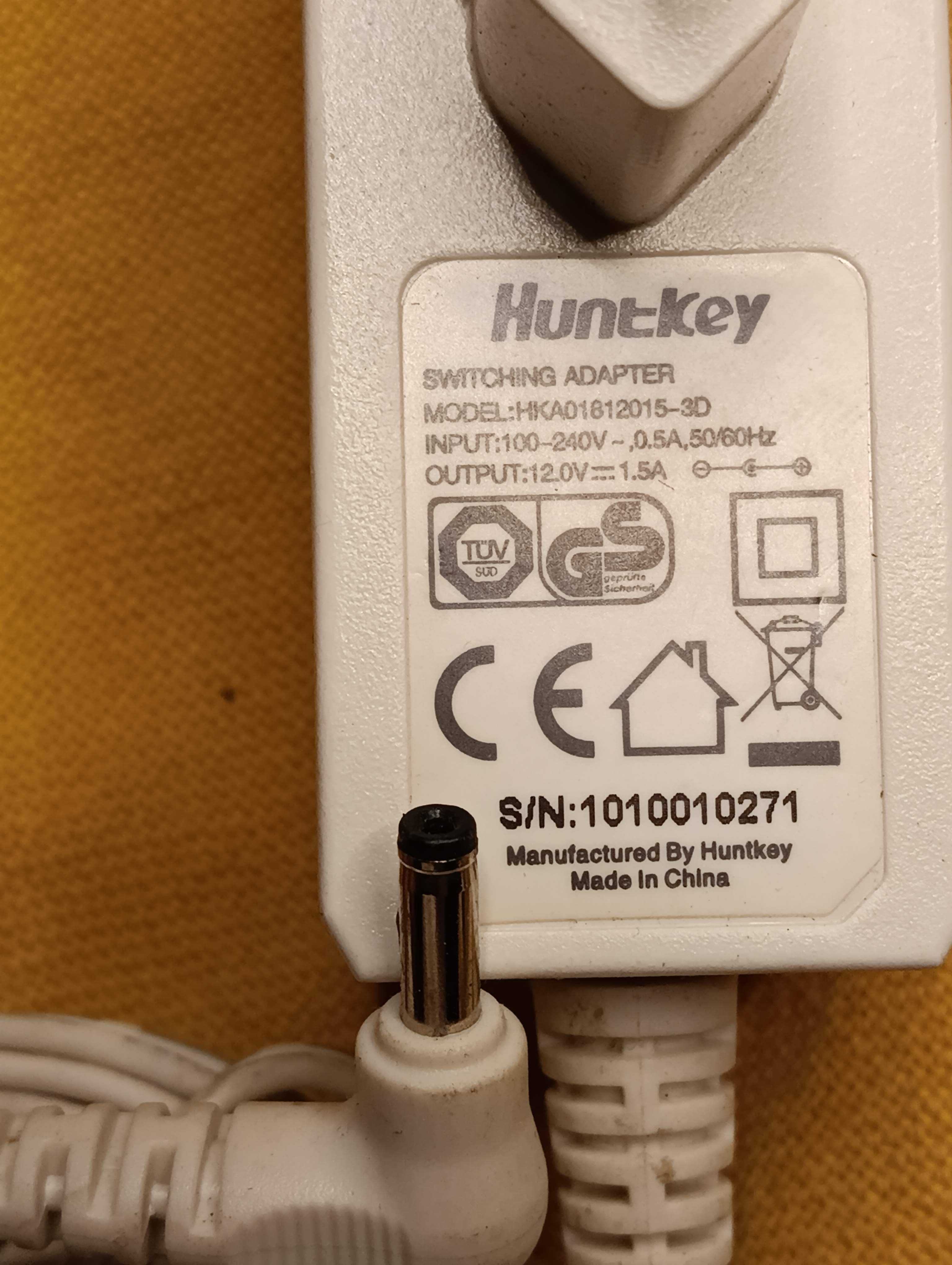 Блок питания живлення 12.0V 1.5A HKA01812015-3D HuntKey (3.5mm)